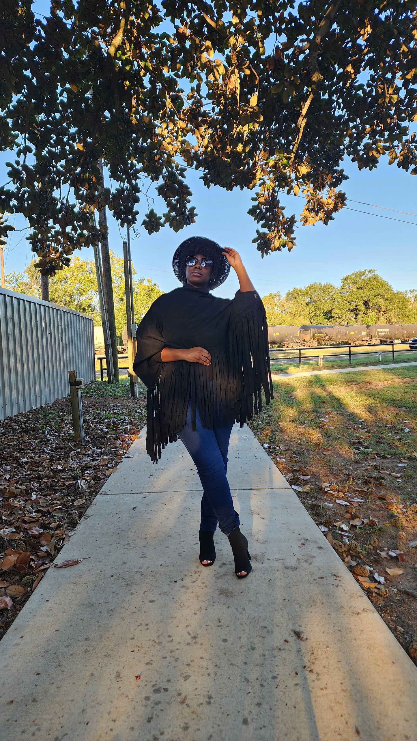 Black Long Sleeve Pullover Fringe Crop Top